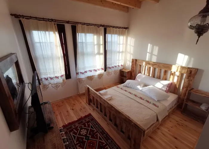 Ibrahim Aga Konagi 3*